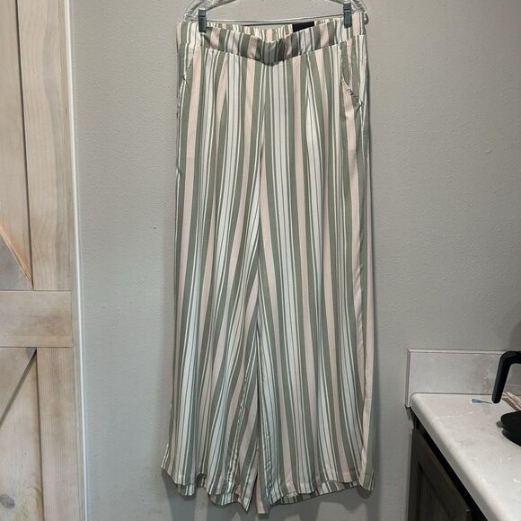 Torrid Womens Pants 1R  (14-16) Pockets Wide Leg Daydream Stripe Cloud Dancer - Picture 1 of 12